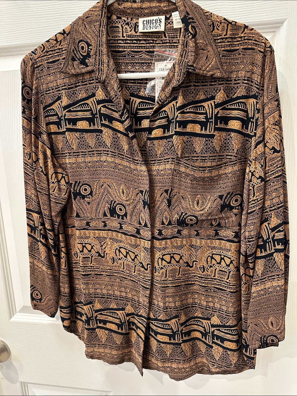 Chico's Brown & Black Printed Button-Down Shirt NWT size 1 or women’s M/8